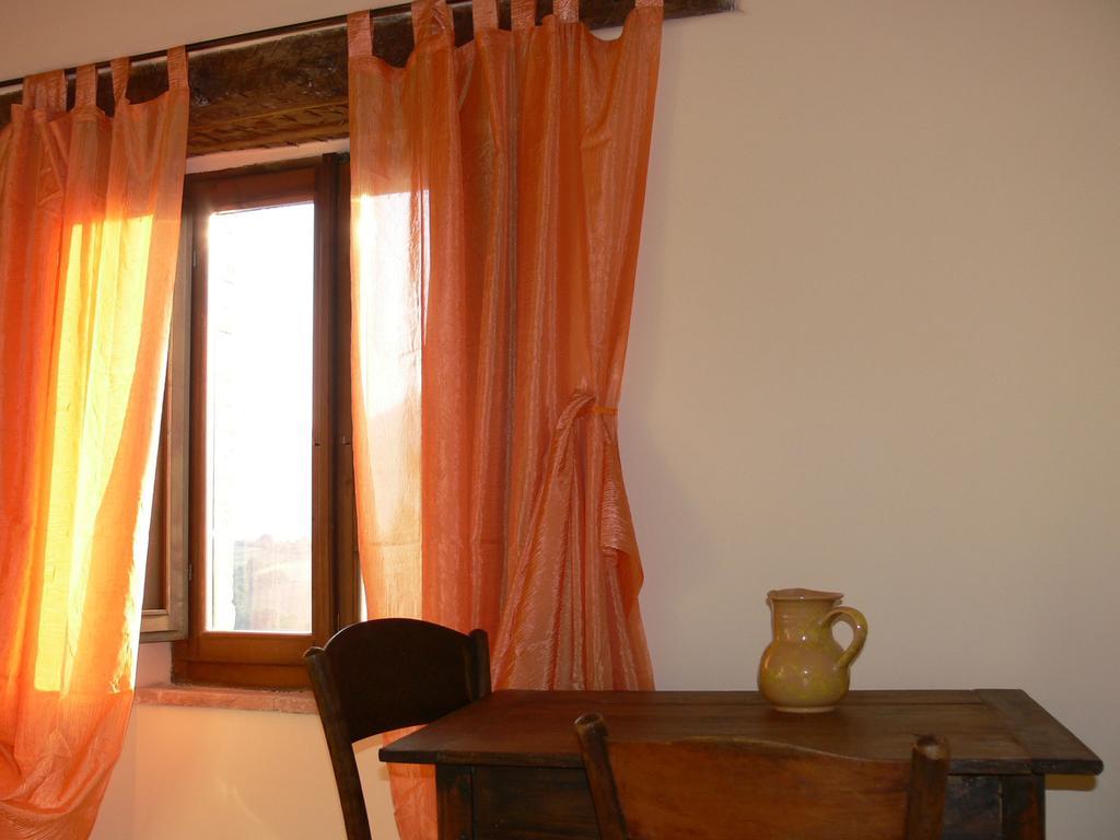 Locanda Dell'Istrice Camerino Quarto foto